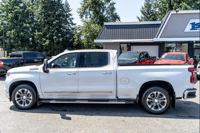 Photo of 2023 Iridescent Pearl Tricoat Chevrolet Silverado 1500