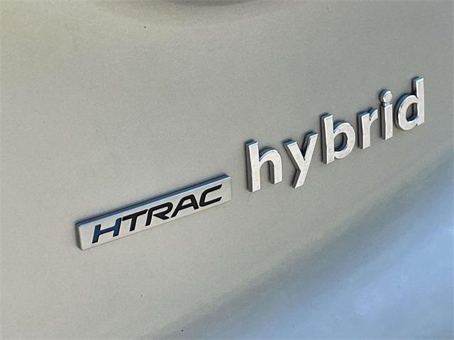 Photo of 2022 Silver Hyundai SANTA FE HEV