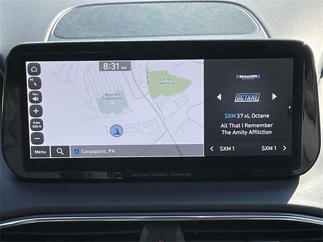 Photo of 2022 Silver Hyundai SANTA FE HEV