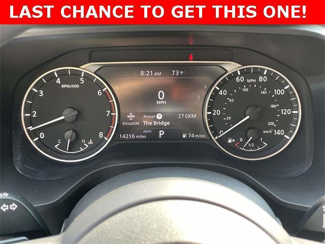 Photo of 2023 White Nissan Rogue