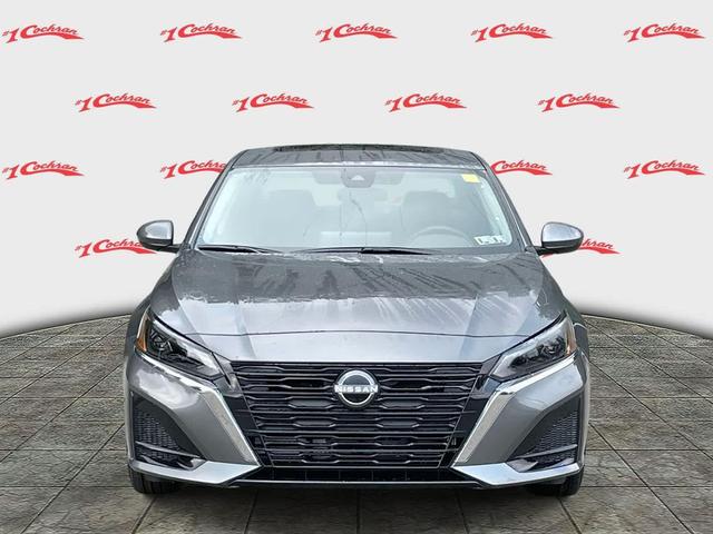 Photo of 2025 Gun Metallic Nissan Altima