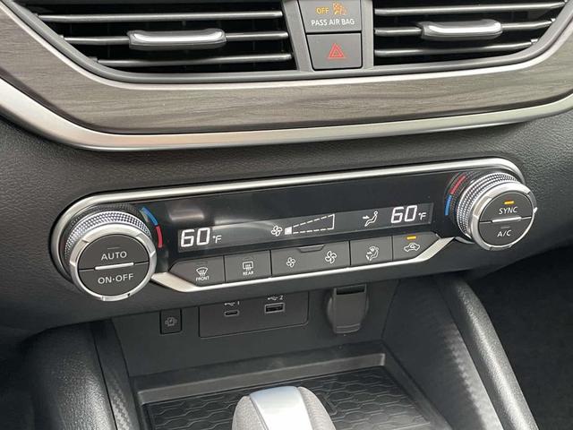 Photo of 2025 Gun Metallic Nissan Altima