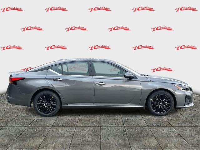 Photo of 2025 Gun Metallic Nissan Altima