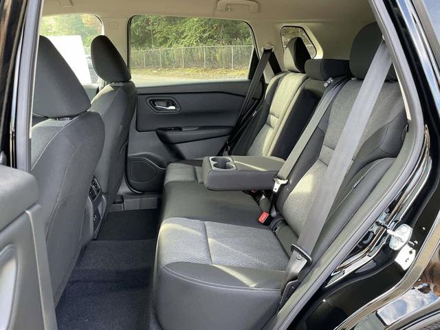Photo of 2026 Super Black Nissan Rogue