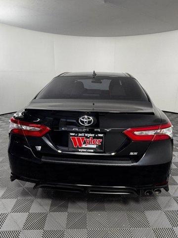 Photo of 2019 Black Toyota Camry