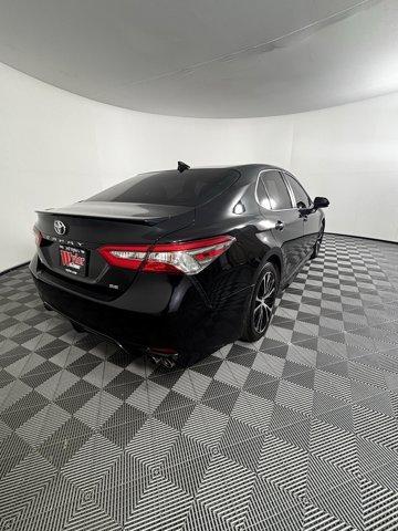 Photo of 2019 Black Toyota Camry