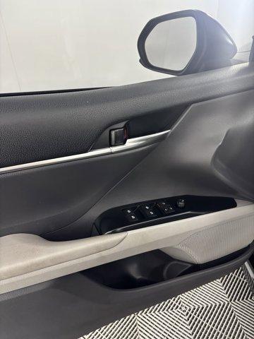 Photo of 2019 Black Toyota Camry