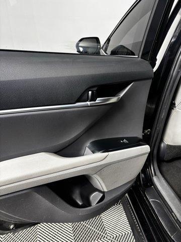 Photo of 2019 Black Toyota Camry