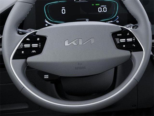 Photo of 2025 White Kia Niro