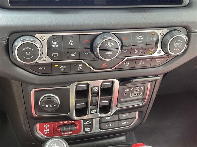 Photo of 2024 Bright White Clearcoat Jeep Wrangler