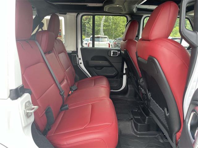 Photo of 2024 Bright White Clearcoat Jeep Wrangler