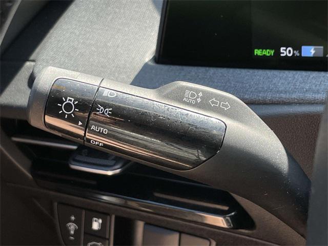Photo of 2022 Snow White Pearl Kia EV6