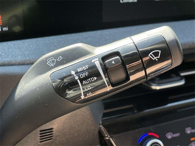 Photo of 2022 Snow White Pearl Kia EV6