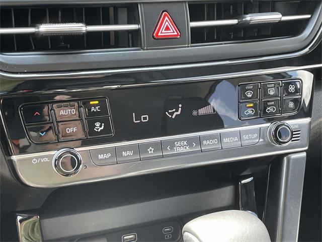 Photo of 2025 Gravity Gray Kia Seltos