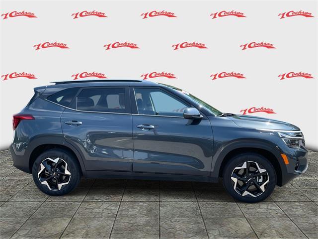 Photo of 2025 Gravity Gray Kia Seltos