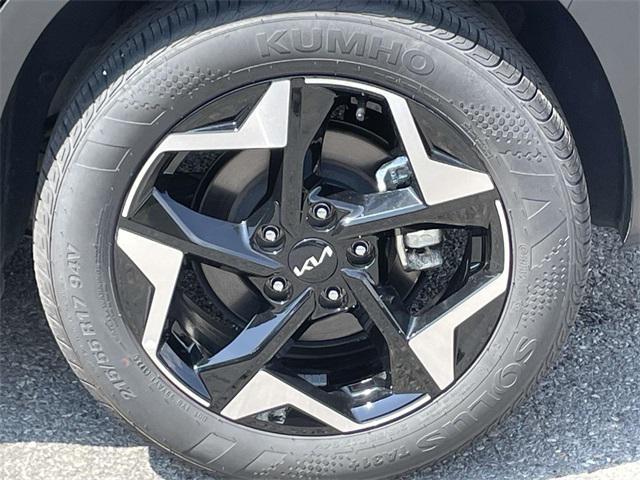Photo of 2025 Gravity Gray Kia Seltos