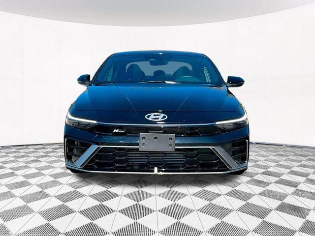 Photo of 2025 Black Hyundai ELANTRA