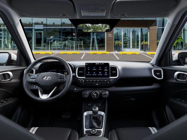 Photo of 2025 Lunar White Hyundai VENUE