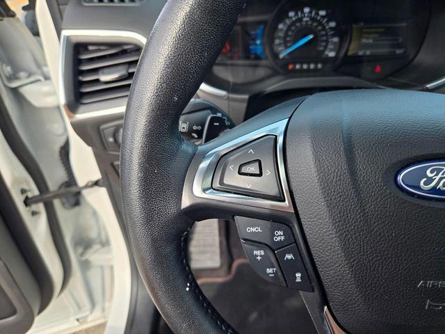 Photo of 2020 White Ford Edge