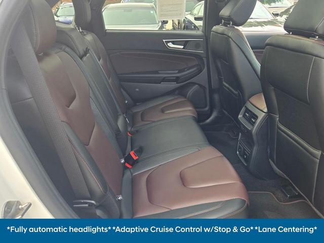 Photo of 2020 White Ford Edge