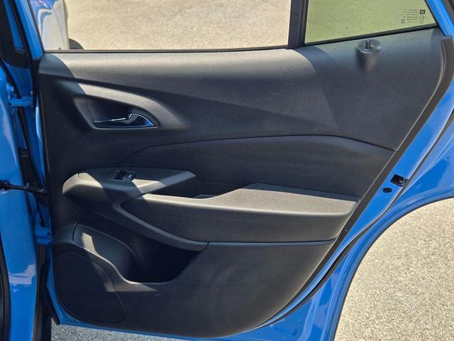 Photo of 2024 Fountain Blue Chevrolet Trax