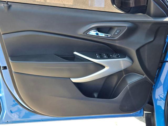 Photo of 2024 Fountain Blue Chevrolet Trax