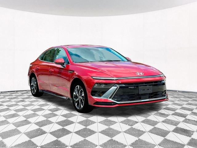 Photo of 2024 Red Hyundai SONATA