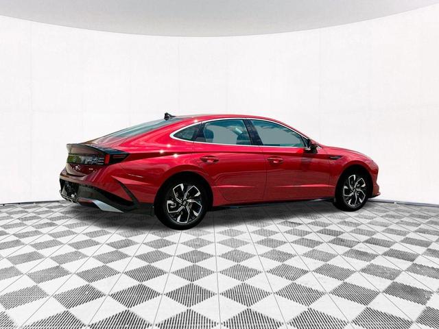Photo of 2024 Red Hyundai SONATA