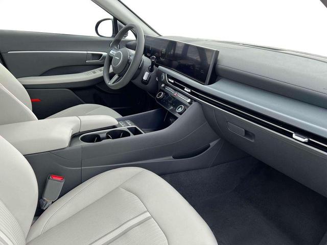 Photo of 2024 Red Hyundai SONATA