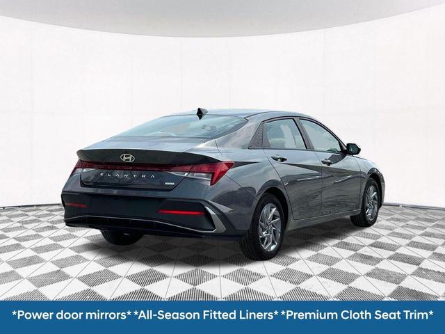 Photo of 2025 Gray Pearl Hyundai ELANTRA HEV