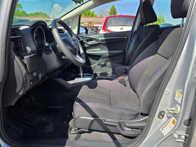 Photo of 2015 Silver Honda Fit