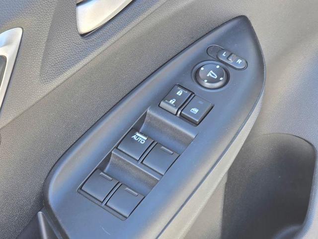 Photo of 2015 Silver Honda Fit