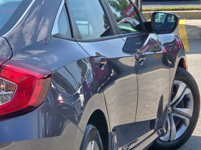 Photo of 2017 Sonic Gray Pearl Honda Civic