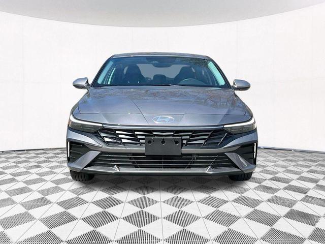 Photo of 2025 Metal Hyundai ELANTRA HEV