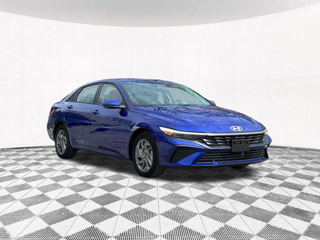 Photo of 2025 Intense Blue Hyundai ELANTRA HEV