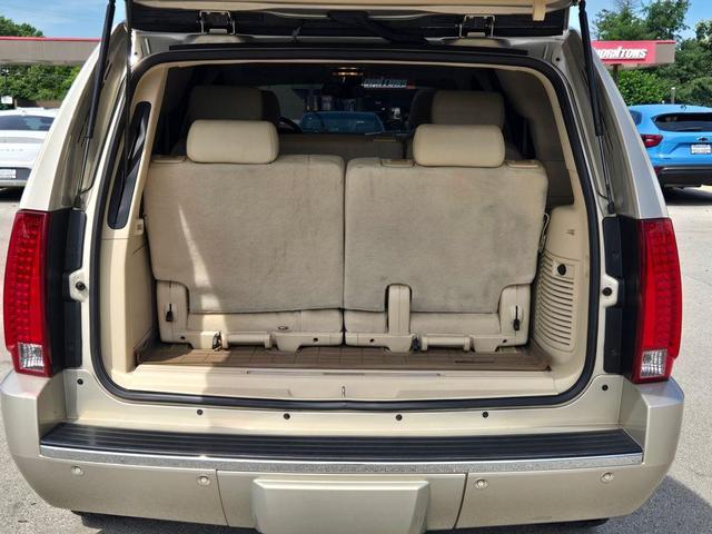 Photo of 2007 Gold Mist Cadillac Escalade