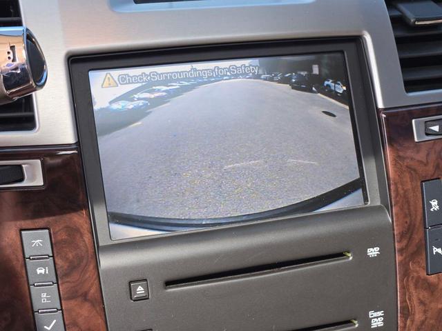 Photo of 2007 Gold Mist Cadillac Escalade