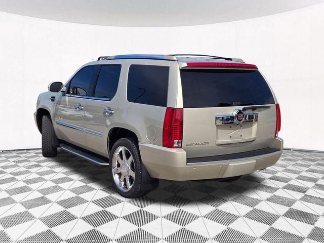 Photo of 2007 Gold Mist Cadillac Escalade