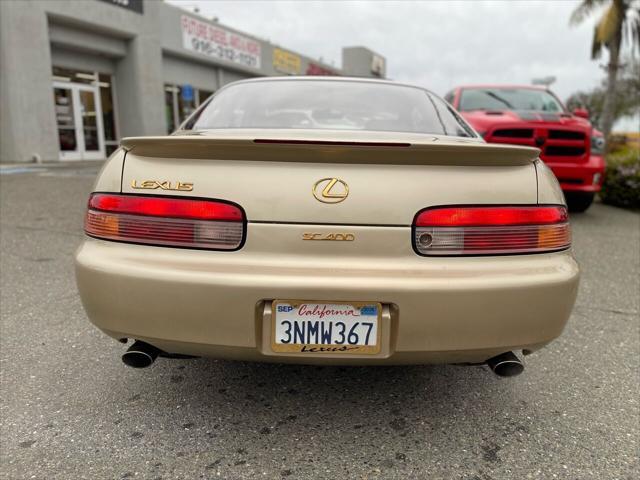 Photo of 1995 Gold Lexus SC 400