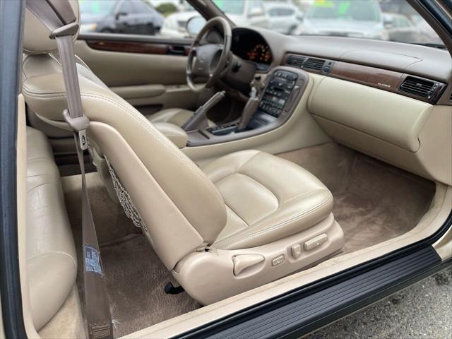 Photo of 1995 Gold Lexus SC 400