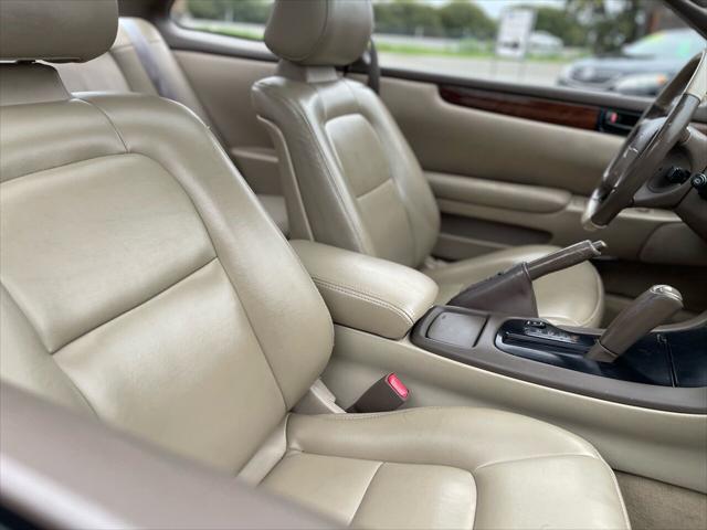 Photo of 1995 Gold Lexus SC 400