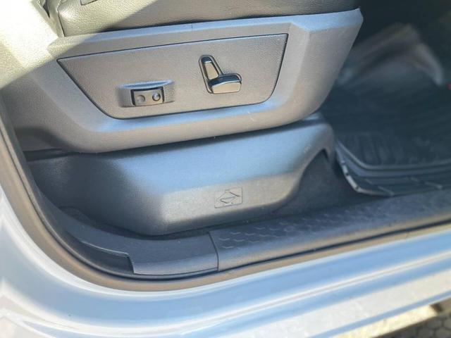 Photo of 2012 Bright White Clearcoat RAM 2500