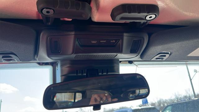 Photo of 2025 Granite Crystal Metallic Clearcoat Jeep Wrangler
