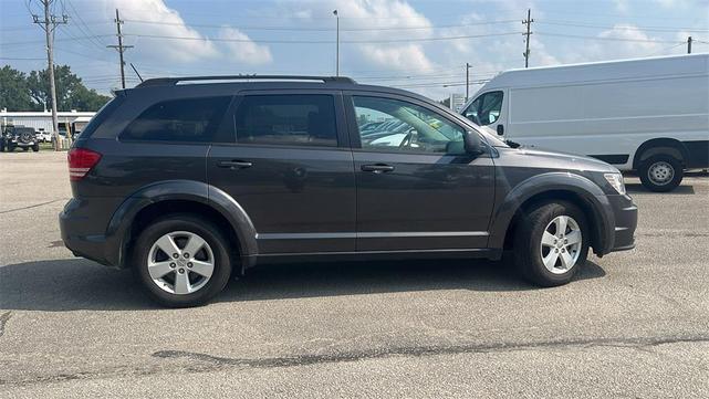 Photo of 2016 Granite Crystal Metallic Clearcoat Dodge Journey