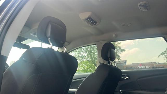 Photo of 2016 Granite Crystal Metallic Clearcoat Dodge Journey