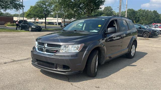 Photo of 2016 Granite Crystal Metallic Clearcoat Dodge Journey
