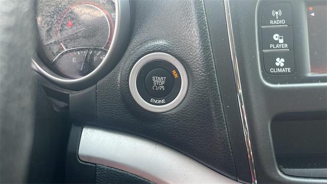 Photo of 2016 Granite Crystal Metallic Clearcoat Dodge Journey