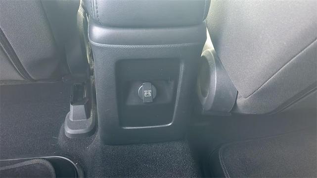 Photo of 2016 Granite Crystal Metallic Clearcoat Dodge Journey