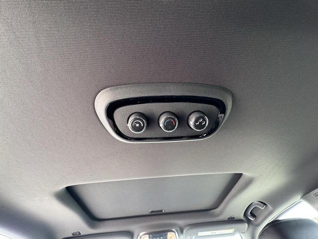 Photo of 2026 DB Black Crystal Clearcoat Dodge Durango