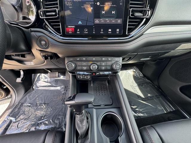 Photo of 2026 DB Black Crystal Clearcoat Dodge Durango
